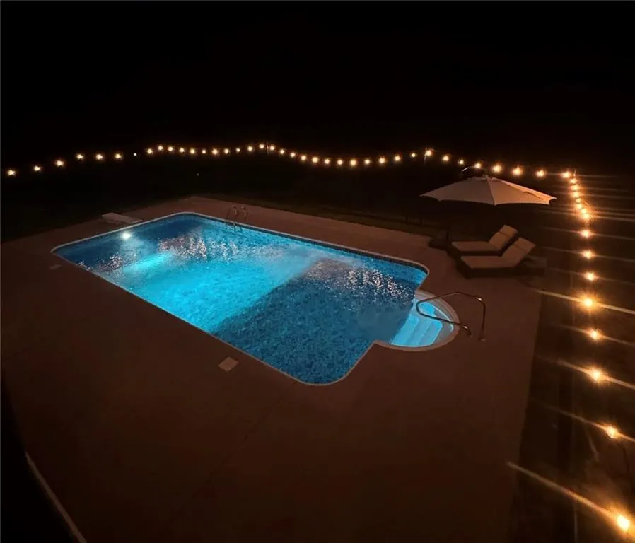 96 Grassy Springs Court Oxford, GA 30054