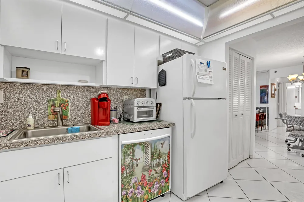 3221 S Ocean Boulevard #1003 Highland Beach, FL 33487