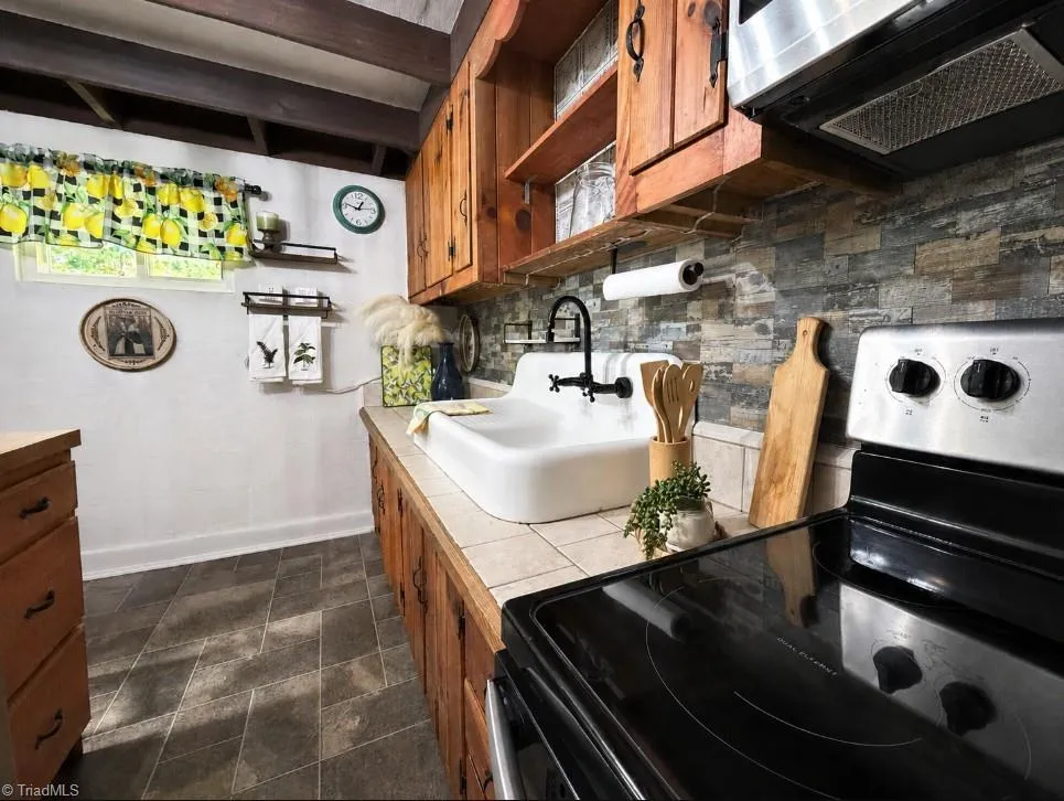 54 WagonWheel Way Sparta, NC 28675
