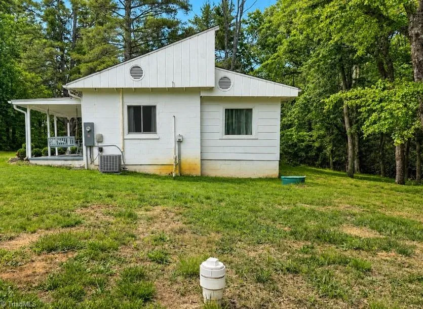 54 WagonWheel Way Sparta, NC 28675