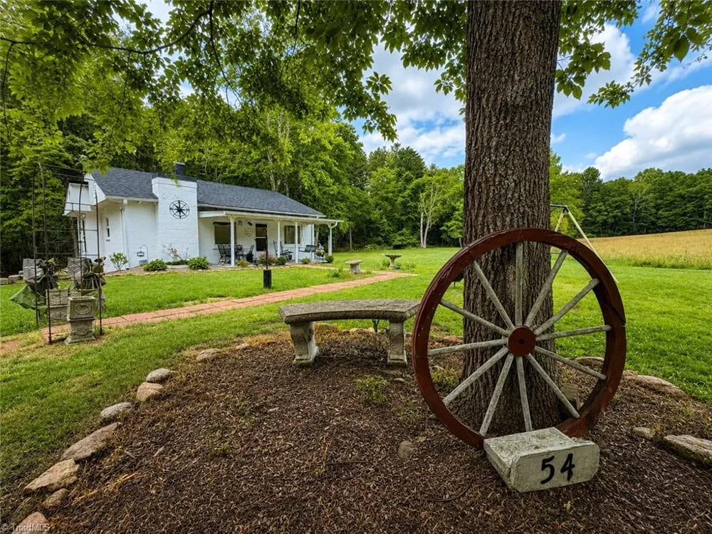54 WagonWheel Way Sparta, NC 28675