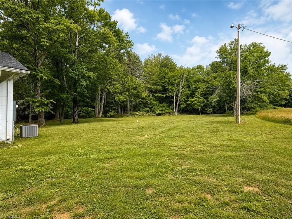 54 WagonWheel Way Sparta, NC 28675