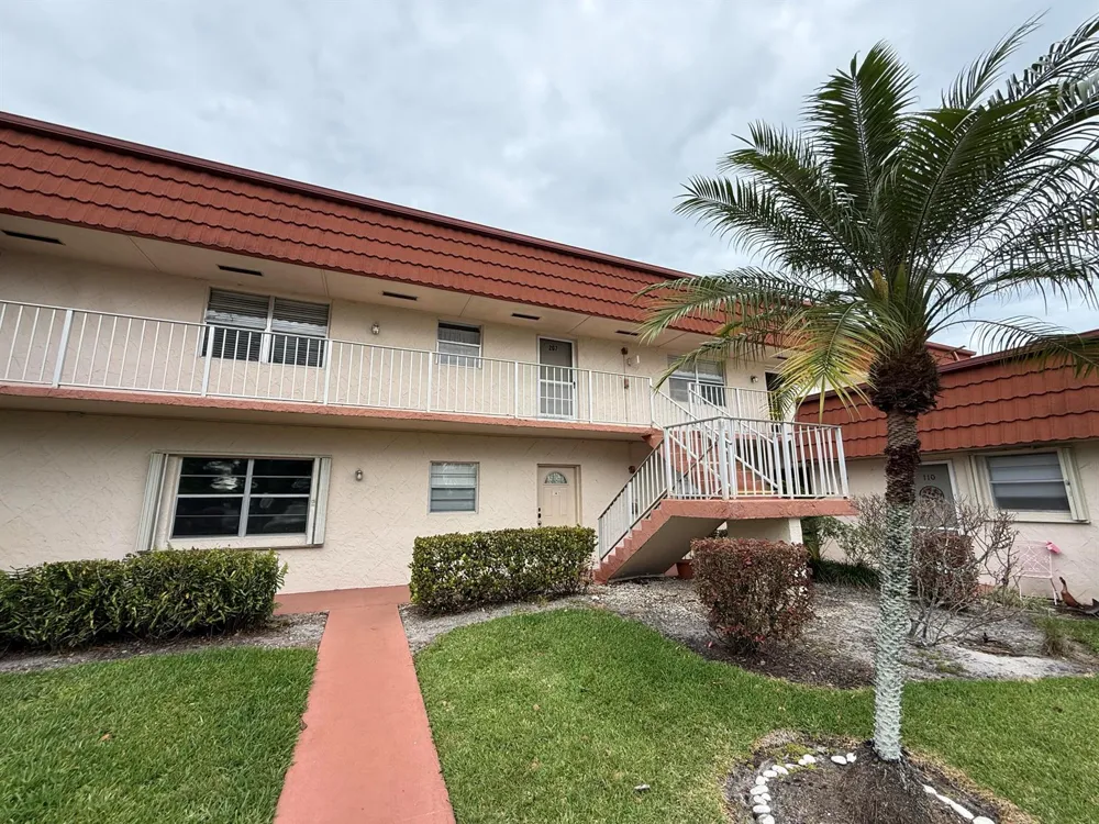 12009 Poinciana Boulevard #207 Royal Palm Beach, FL 33411