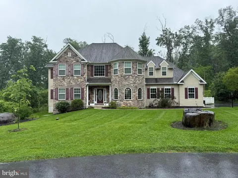 234 CRIMSON LANE