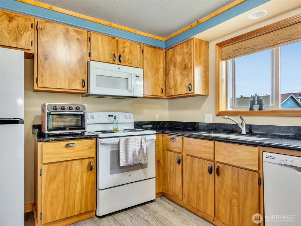 30406 H STREET Ocean Park, WA 98640
