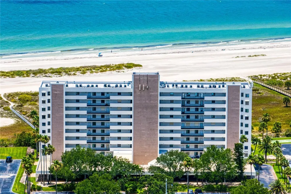 1250 GULF BOULEVARD #302 Clearwater Beach, FL 33767