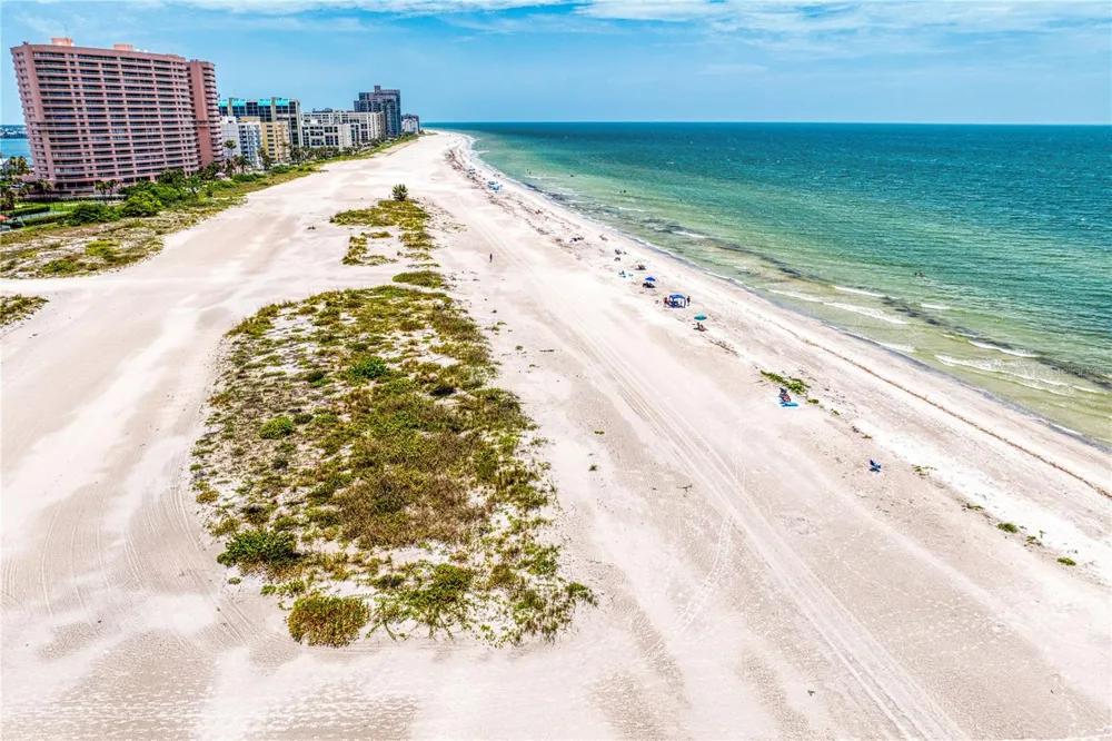 1250 GULF BOULEVARD #302 Clearwater Beach, FL 33767