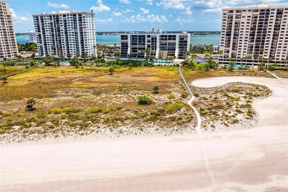 1250 GULF BOULEVARD #302 Clearwater Beach, FL 33767