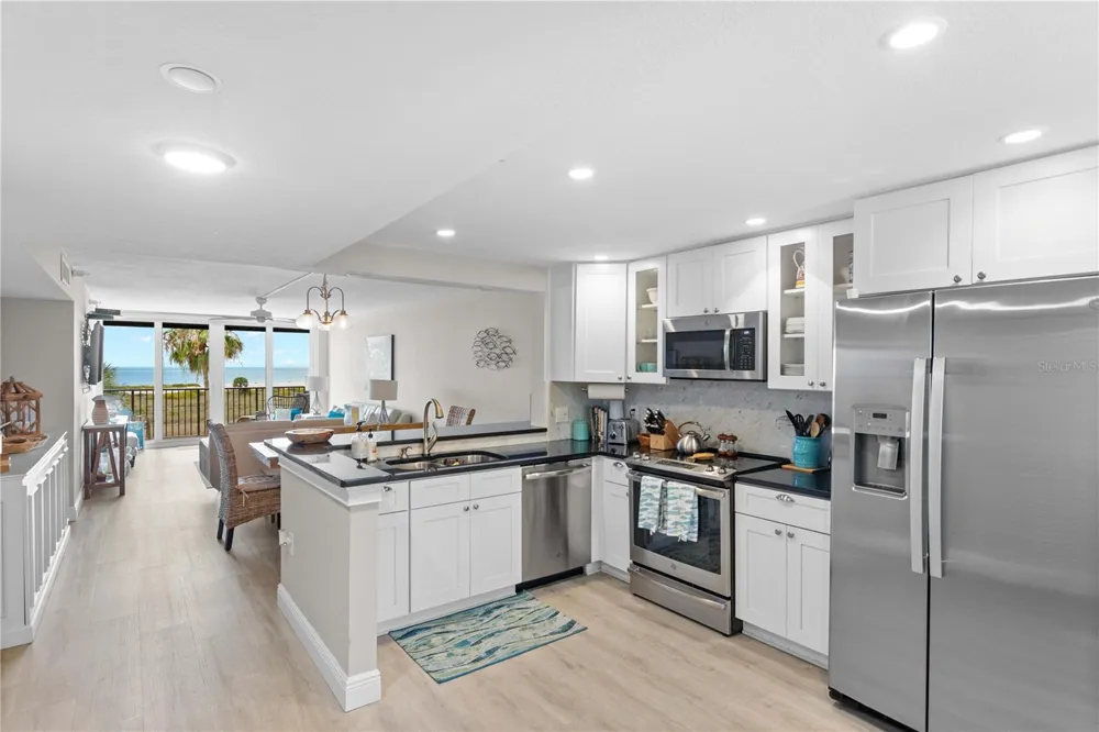 1250 GULF BOULEVARD #302 Clearwater Beach, FL 33767