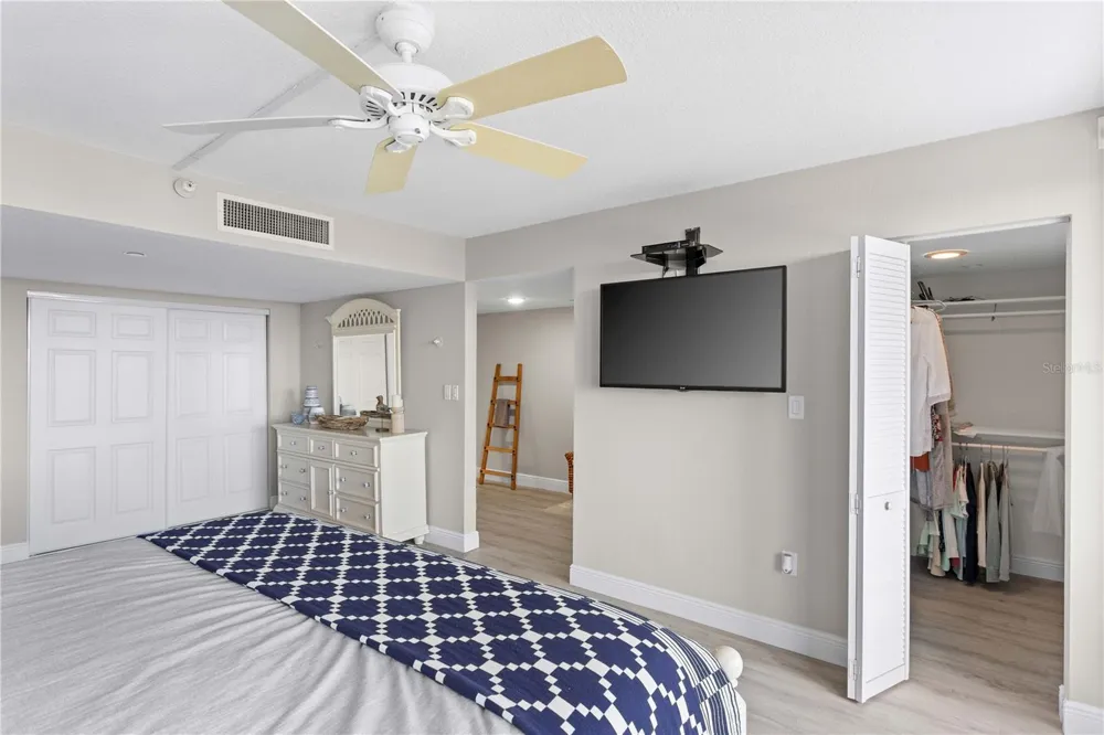 1250 GULF BOULEVARD #302 Clearwater Beach, FL 33767