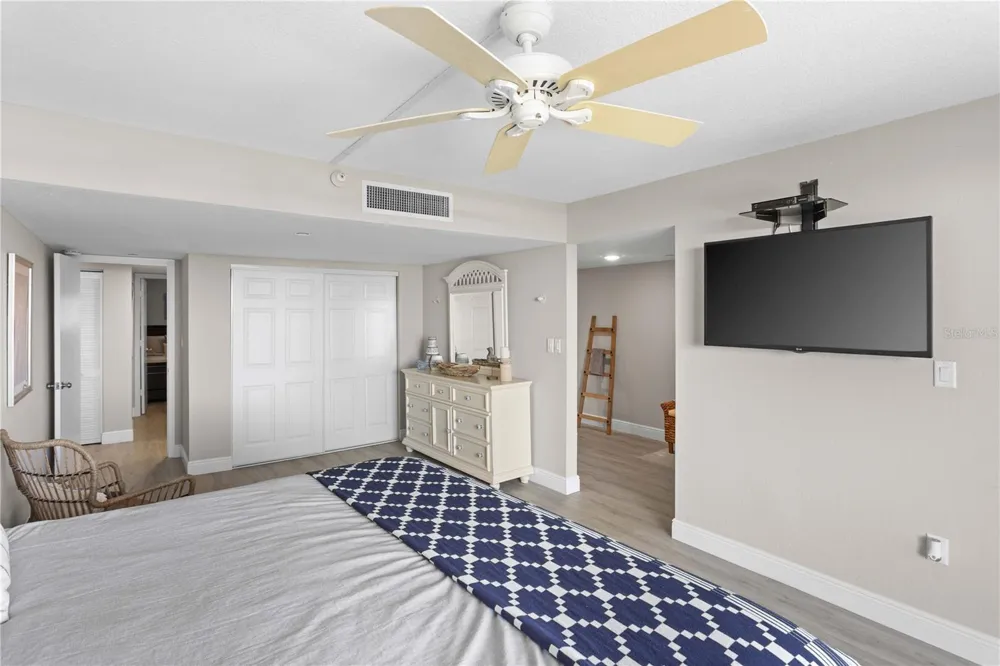 1250 GULF BOULEVARD #302 Clearwater Beach, FL 33767