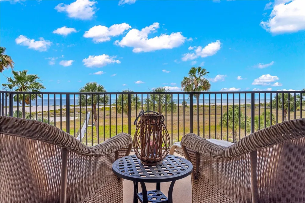 1250 GULF BOULEVARD #302 Clearwater Beach, FL 33767