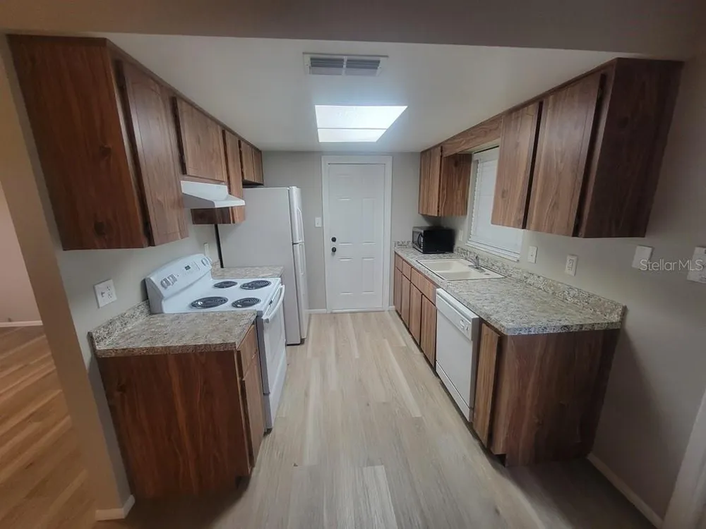 1305 CALAMONDIN DRIVE Holiday, FL 34691