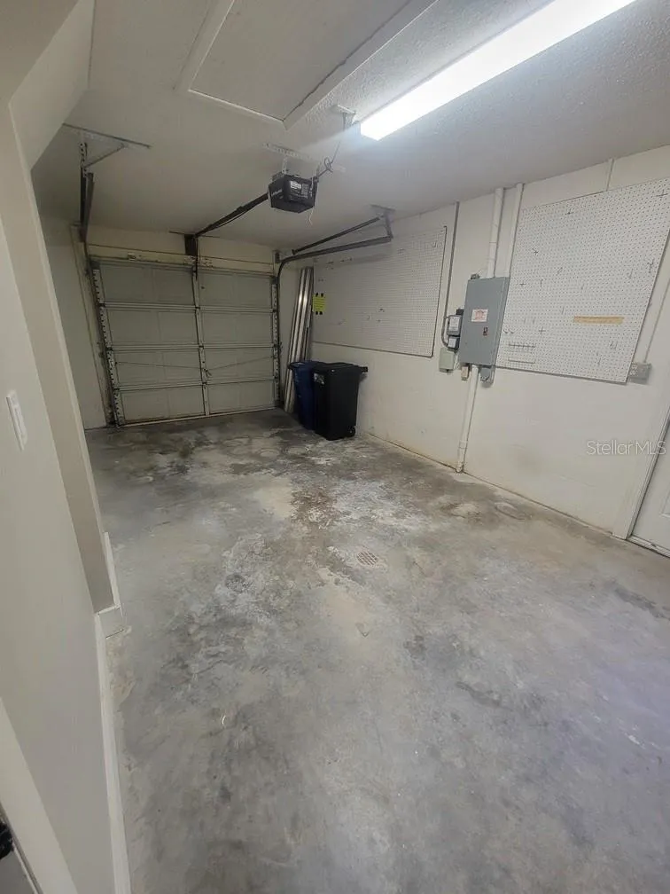1305 CALAMONDIN DRIVE Holiday, FL 34691