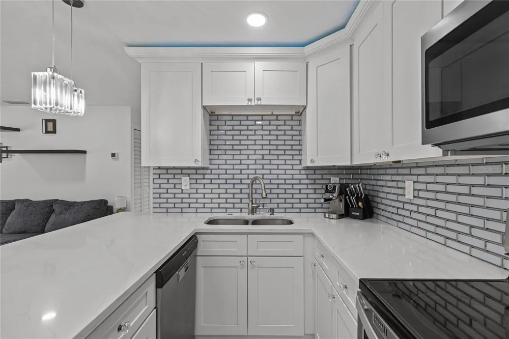 9581 49TH WAY Pinellas Park, FL 33782