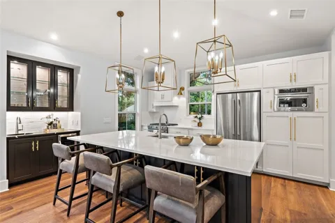 1801 Alta Vista Avenue #A
