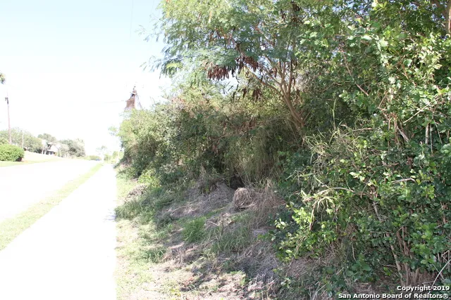 251 Sunset St Portland, TX 78374