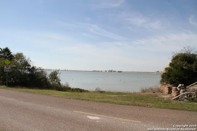 251 Sunset St Portland, TX 78374