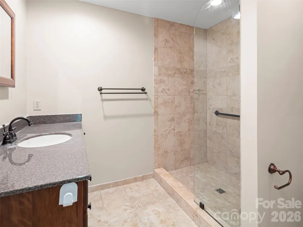 1301 Hyde Park Drive Asheville, NC 28806