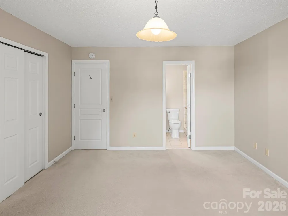 1301 Hyde Park Drive Asheville, NC 28806
