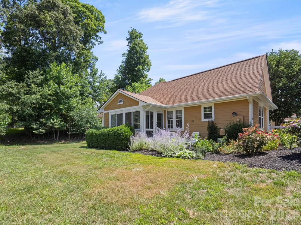 1301 Hyde Park Drive Asheville, NC 28806