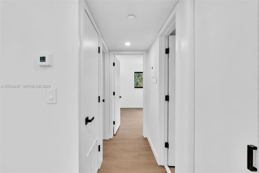 1924 NE 26th St #4 Wilton Manors, FL 33305