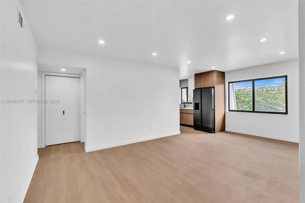 1924 NE 26th St #4 Wilton Manors, FL 33305