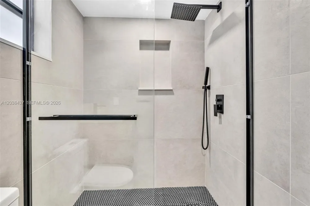 1924 NE 26th St #4 Wilton Manors, FL 33305