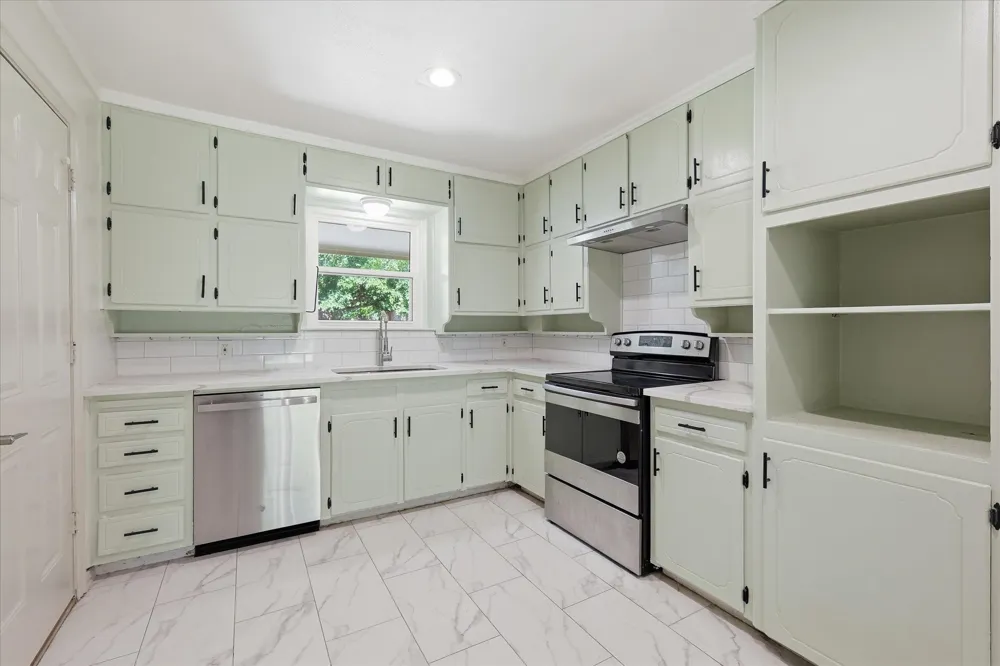 6609 Emily Drive Watauga, TX 76148