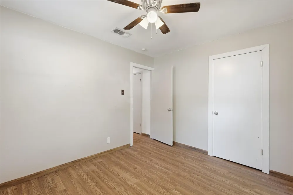 6609 Emily Drive Watauga, TX 76148