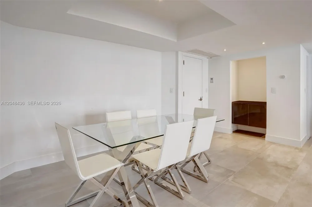 20191 E Country Club Dr #802 Aventura, FL 33180