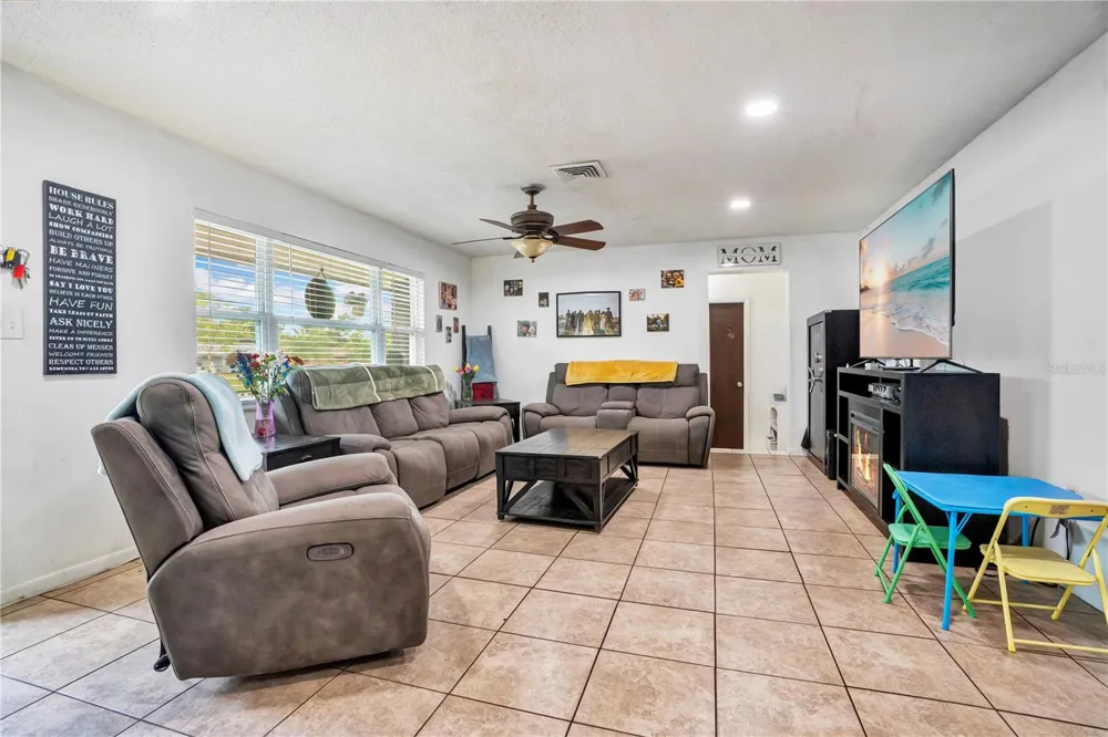 3455 TANAGER LANE W Mulberry, FL 33860