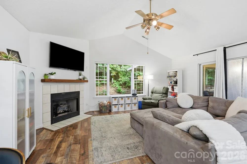 51 Sunview Circle Arden, NC 28704