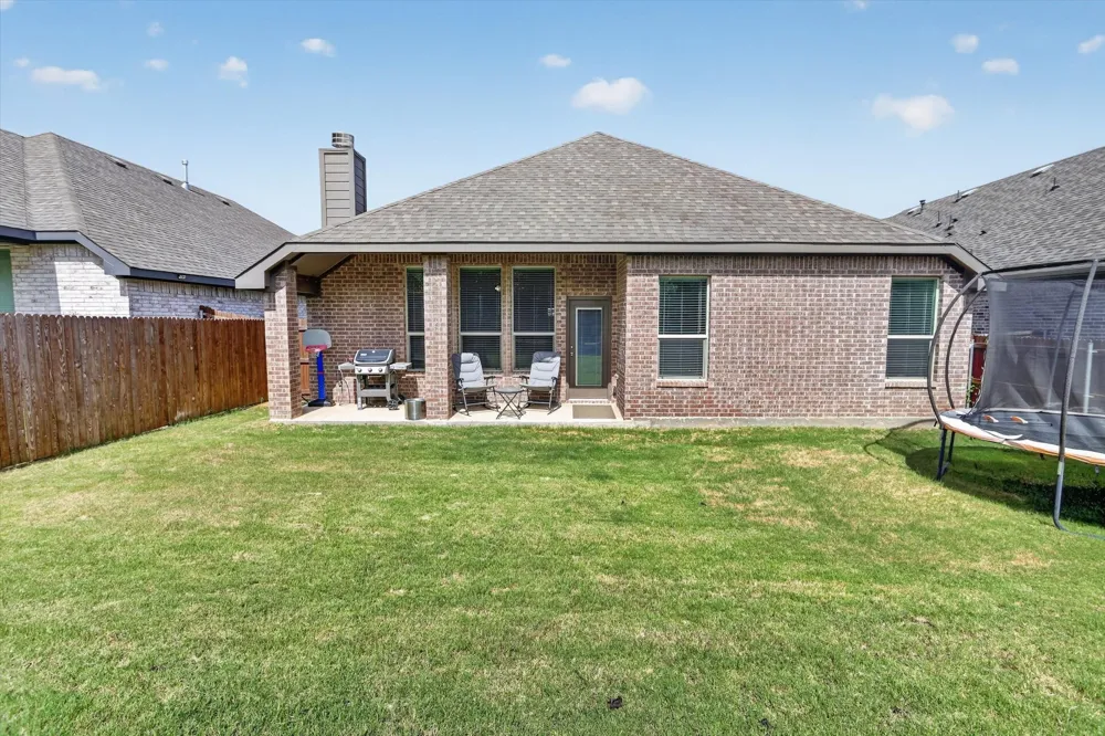 1233 Collett Sublett Road Kennedale, TX 76060