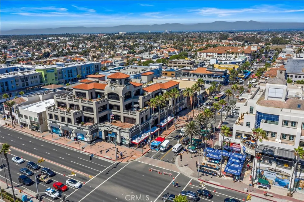 21038 Poolside Huntington Beach, CA 92648