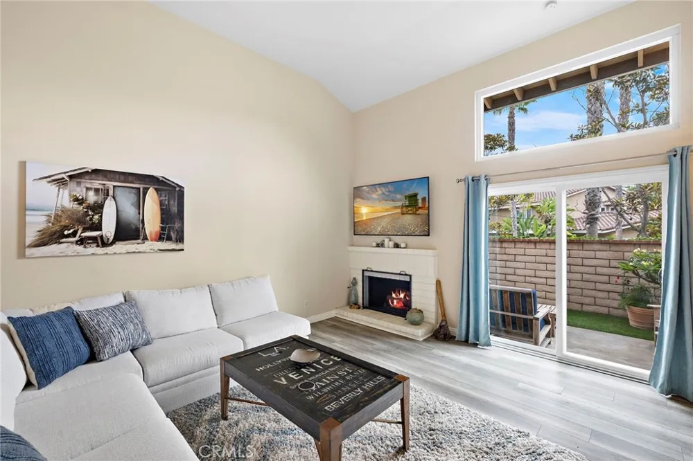 21038 Poolside Huntington Beach, CA 92648