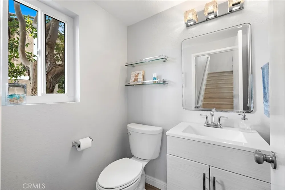 21038 Poolside Huntington Beach, CA 92648