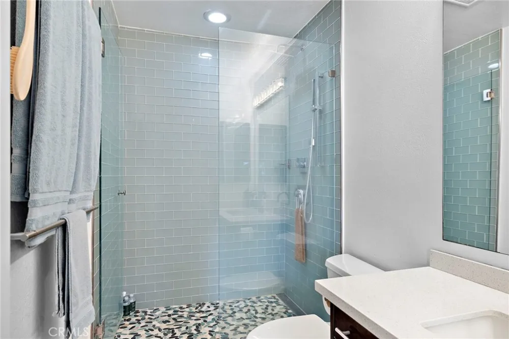 21038 Poolside Huntington Beach, CA 92648
