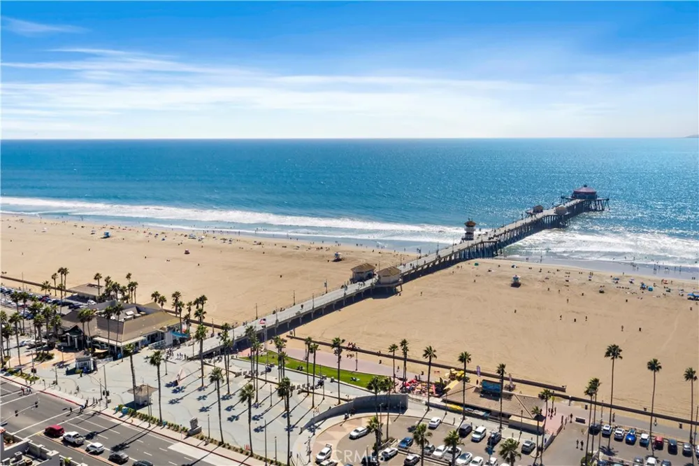 21038 Poolside Huntington Beach, CA 92648