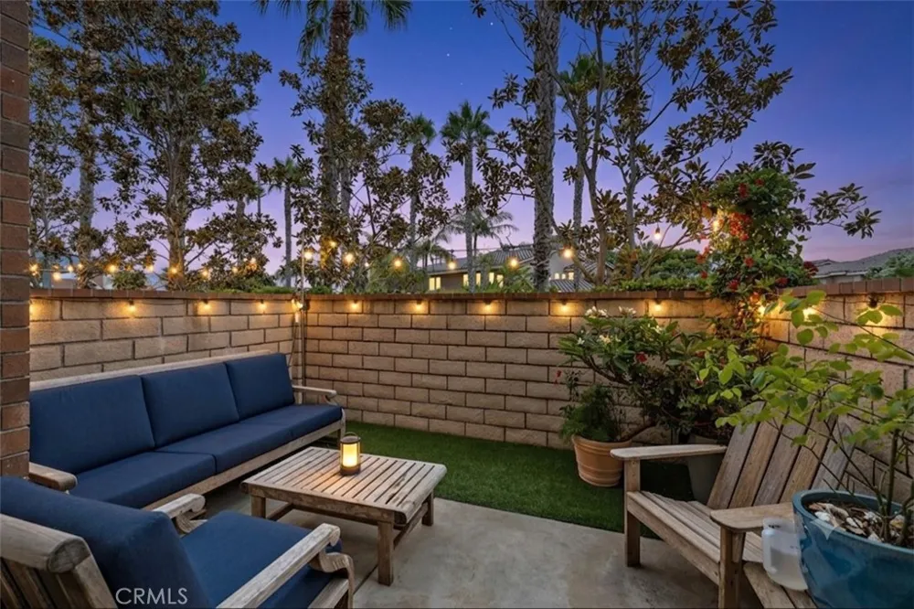 21038 Poolside Huntington Beach, CA 92648