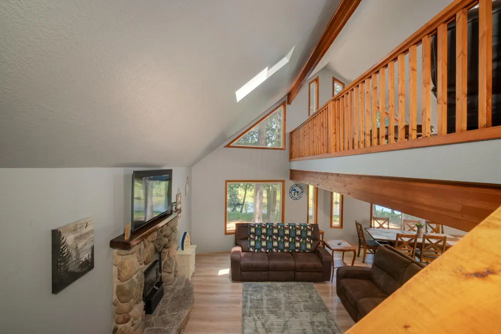 6954 Aarwood NW Rapid City, MI 49676