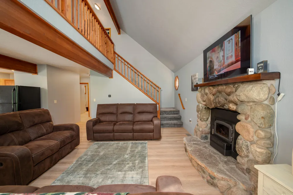 6954 Aarwood NW Rapid City, MI 49676