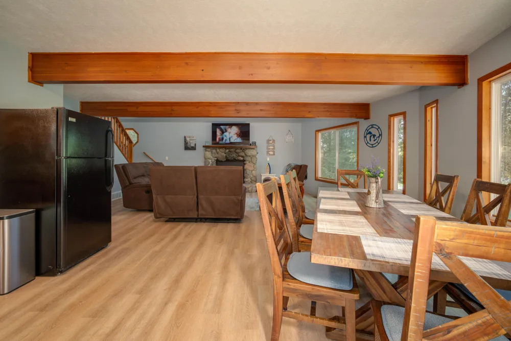 6954 Aarwood NW Rapid City, MI 49676