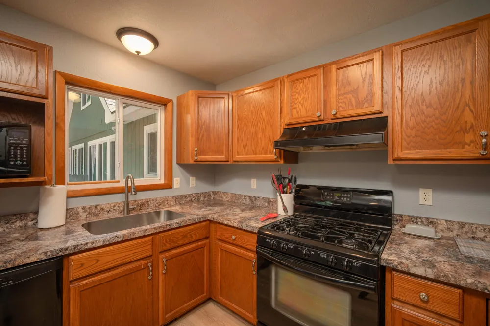 6954 Aarwood NW Rapid City, MI 49676