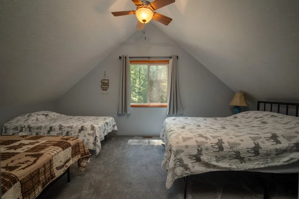6954 Aarwood NW Rapid City, MI 49676