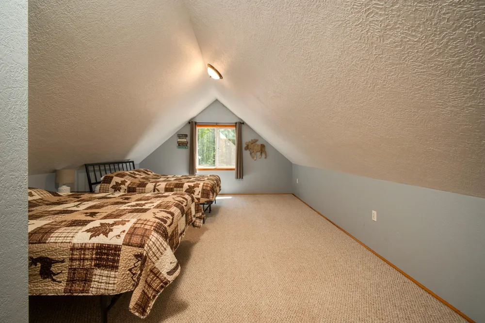 6954 Aarwood NW Rapid City, MI 49676