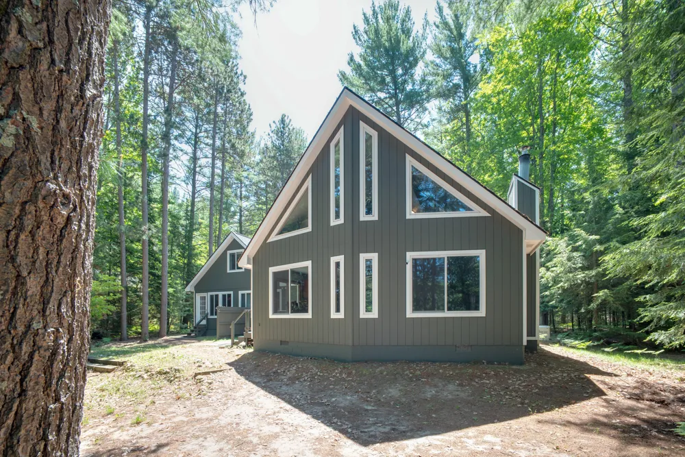 6954 Aarwood NW Rapid City, MI 49676