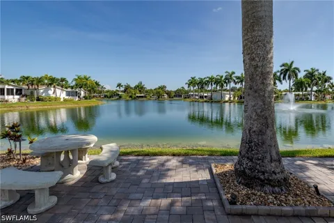 Silver Lakes Boulevard