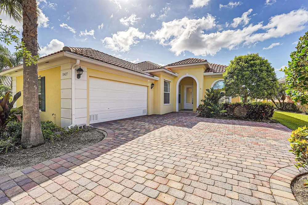 11427 SW Rockingham Drive Port St. Lucie, FL 34987