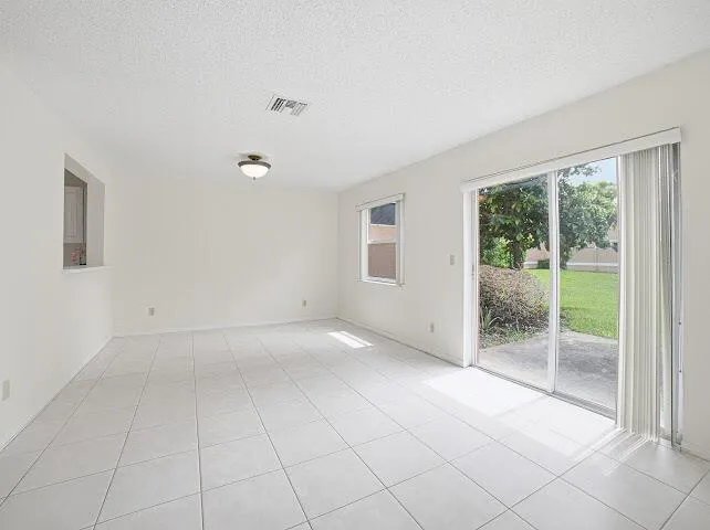 8596 Jade Drive Tamarac, FL 33321